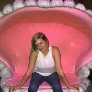 Meet your Posher, Pamela